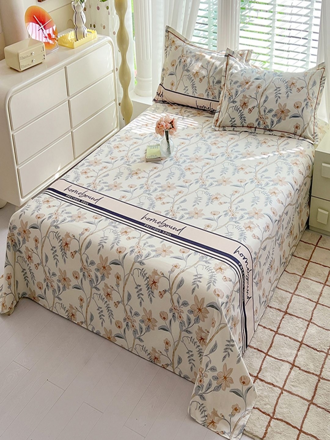 

JC HOME Beige & Blue Floral Pure Cotton 230 TC Queen Bedsheet Set 2 m x 2.30 m