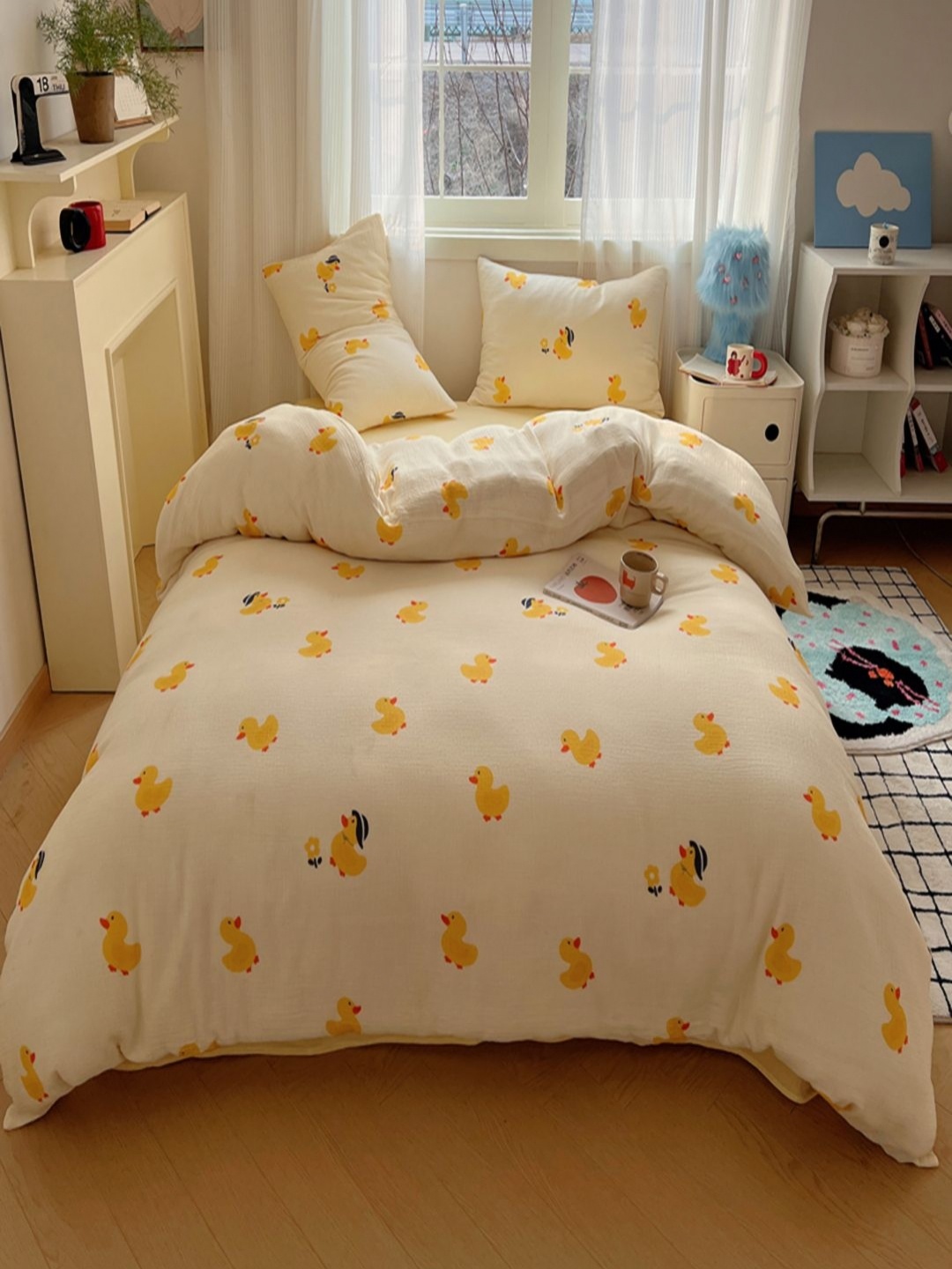 

JC HOME Yellow & White Self Design Polycotton 3 Piece Single Regular Bedding Set