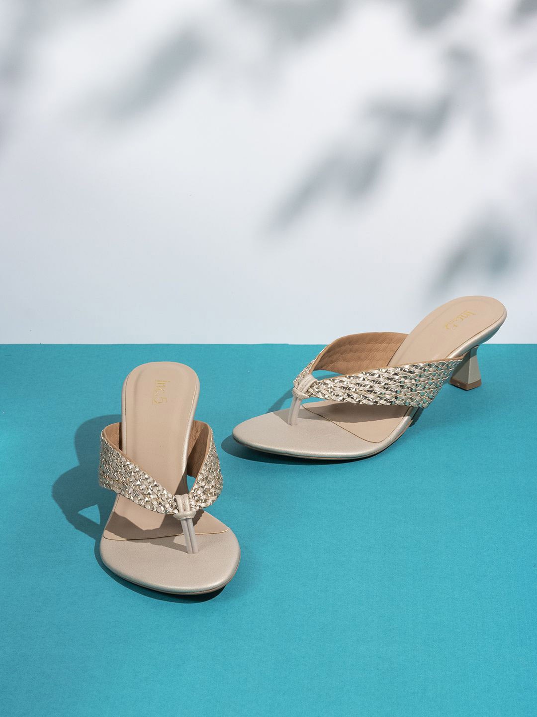 

Inc 5 Women Printed V strap Party Wear Kitten Heel Sandals, Gold