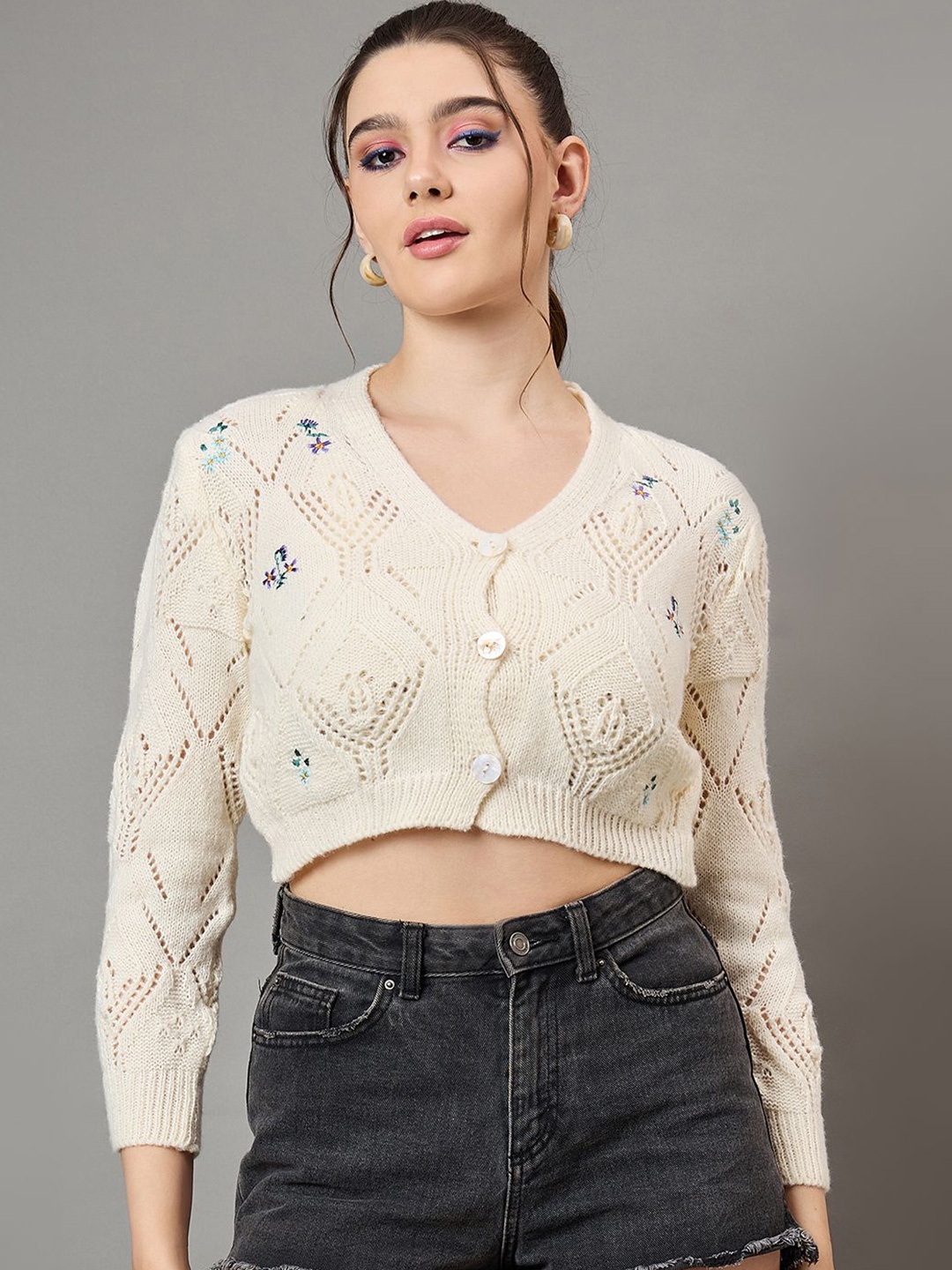 

KASMA Women Woollen Crop Cardigan, White