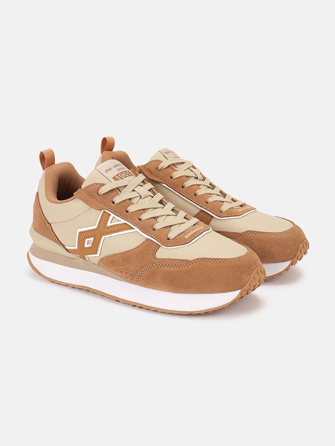 

United Colors of Benetton Men Colourblocked Sneakers, Brown