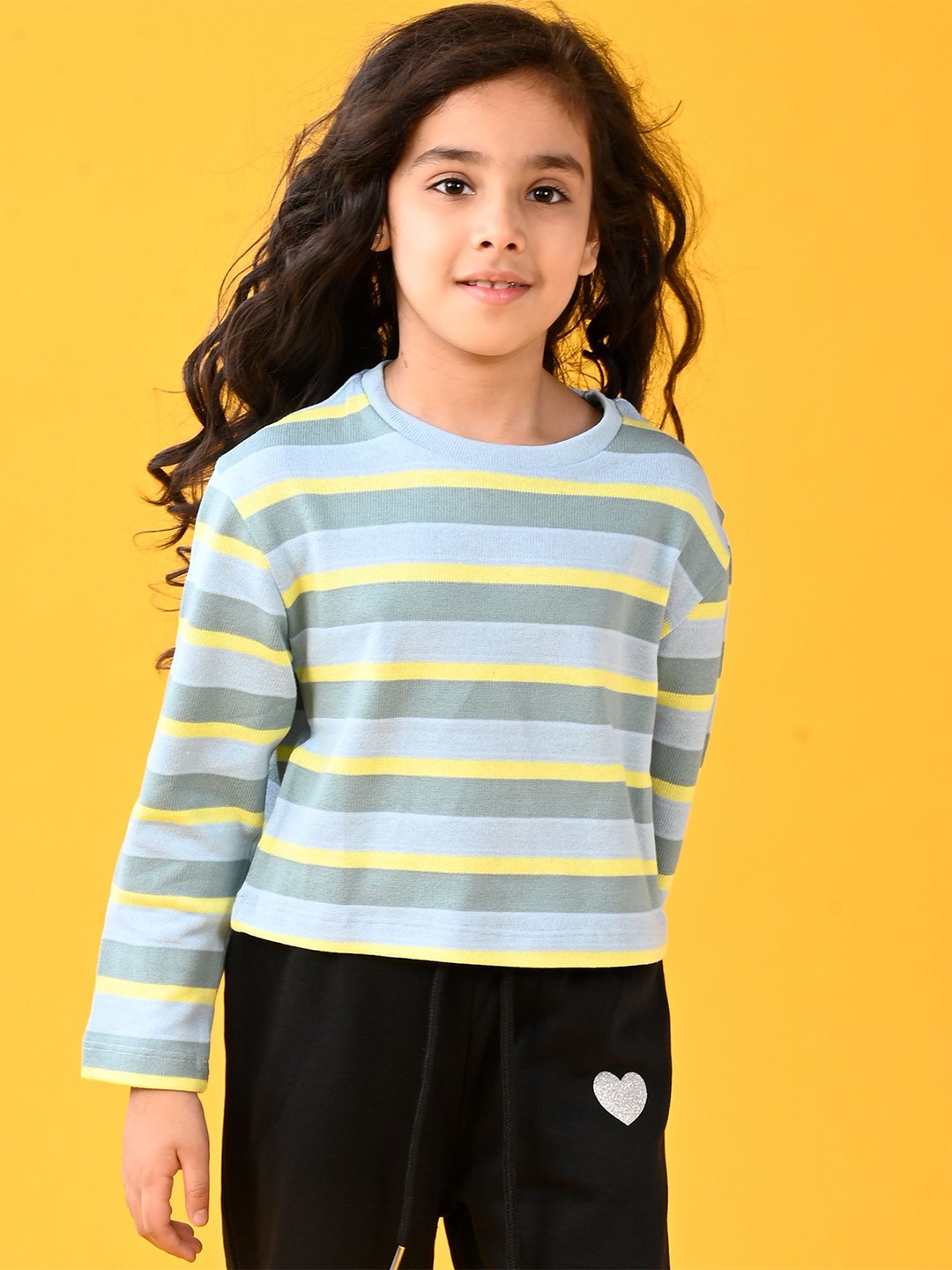 

Anthrilo Girls Striped Pockets T-shirt, Sea green