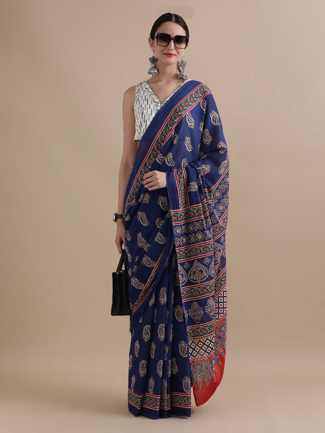 

Jaipur Kurti Women Paisley Pure Cotton Saree, Navy blue