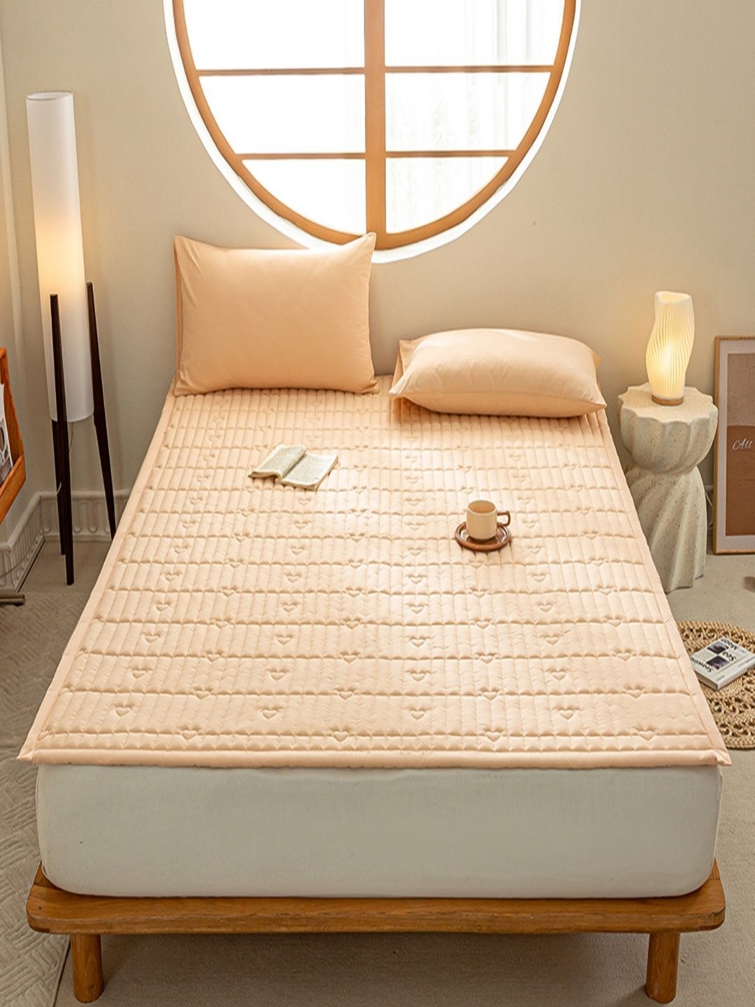 

JC HOME Champagne & Off White Abstract 160 TC Fitted King Bedsheet Set-1.8 m x 2 m