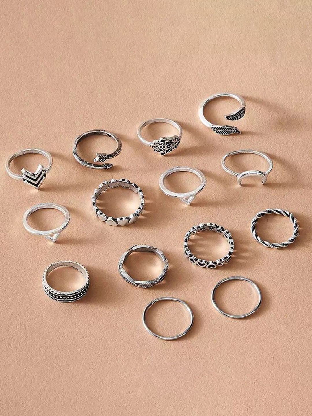 

YU FASHIONS Pack Of 14 Sliver-Plated Triangle Crescent Moon Ring, Silver