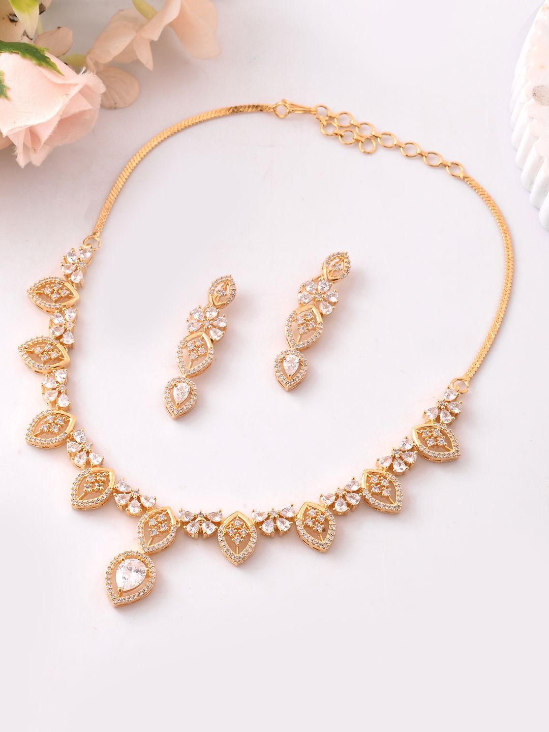 

Voylla Glorious Gold Plated American Diamond Stone Studded Jewellery Set