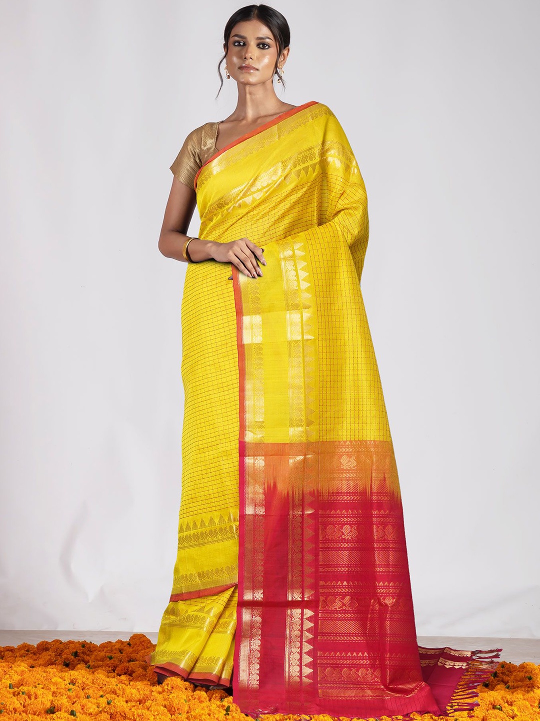 

Unnati Silks Woven Design Silk Cotton Kanjeevaram Saree, Yellow