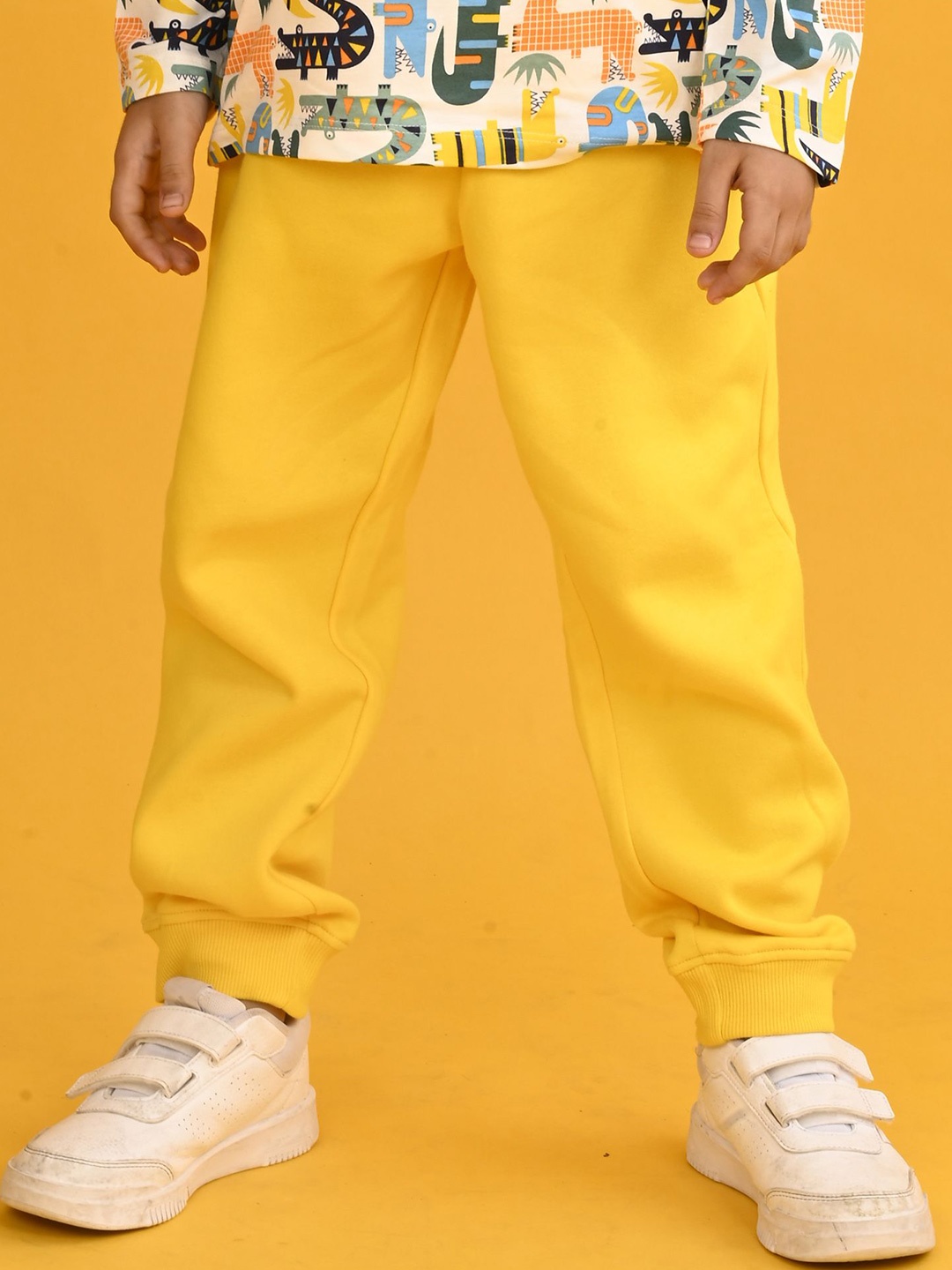 

Anthrilo Boys Regular Fit Joggers, Yellow