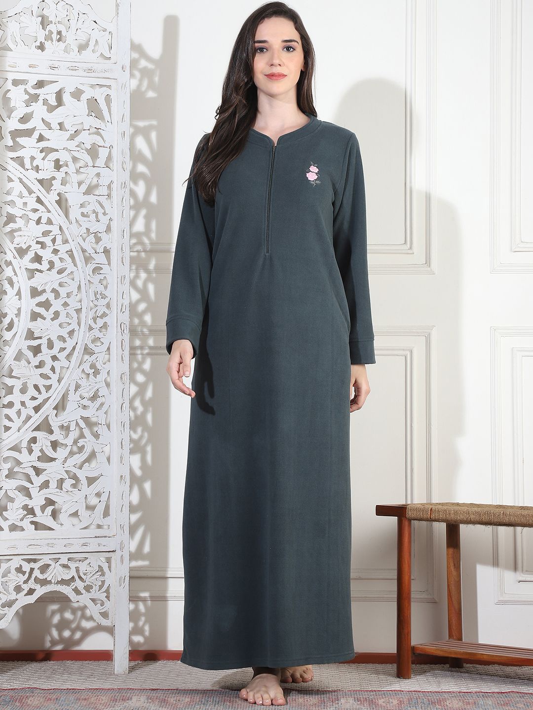 

Kanvin Women Mandarin Collar Maxi Nightdress, Green