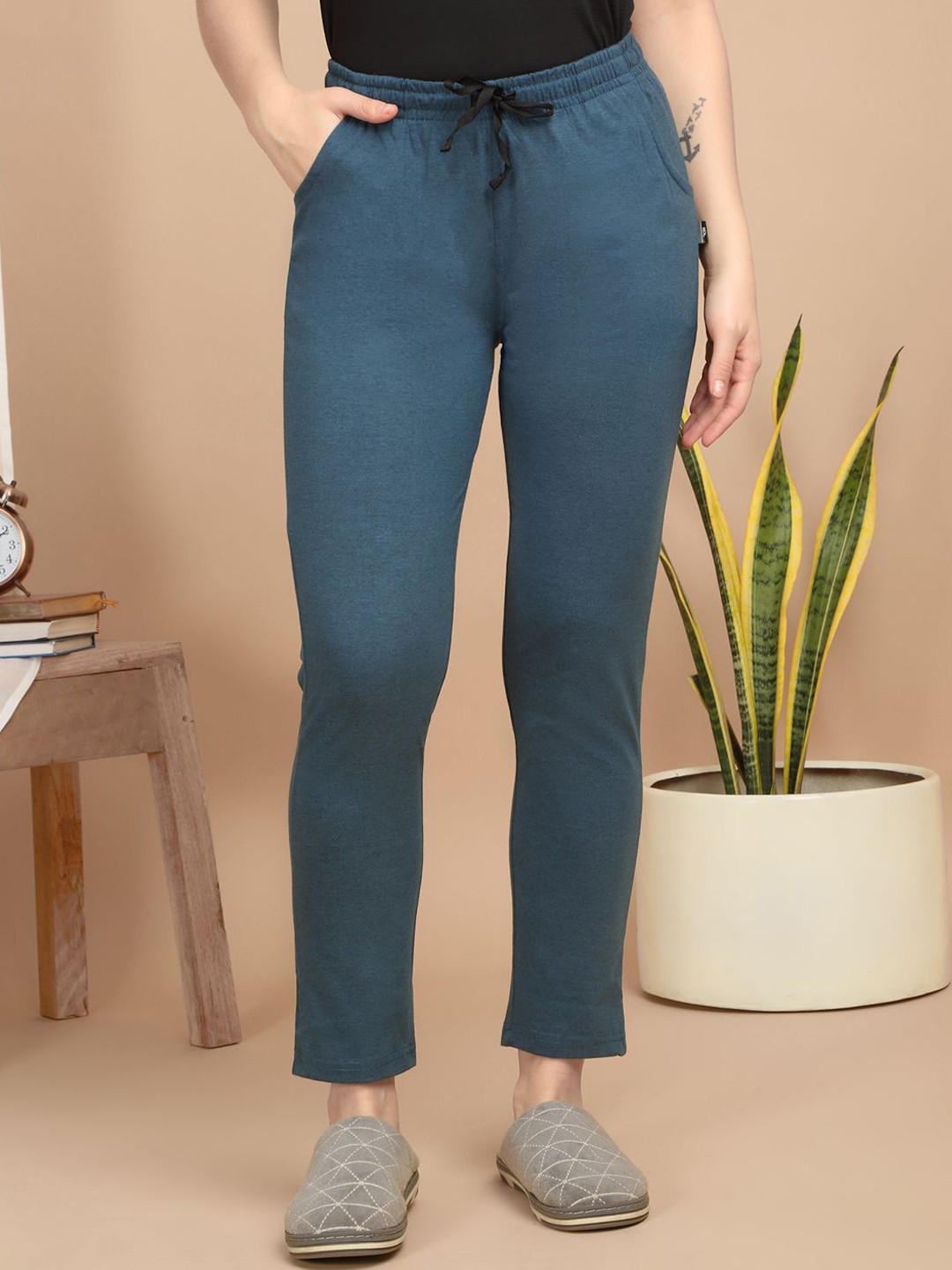 

Sweet Dreams Women Mid-Rise Lounge Pant, Teal
