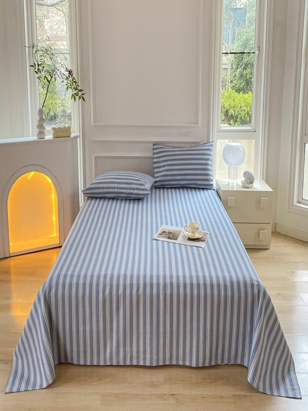 

JC HOME Blue & White Striped 150 TC Single Bedsheet Set 2.30 m x 1.50 m