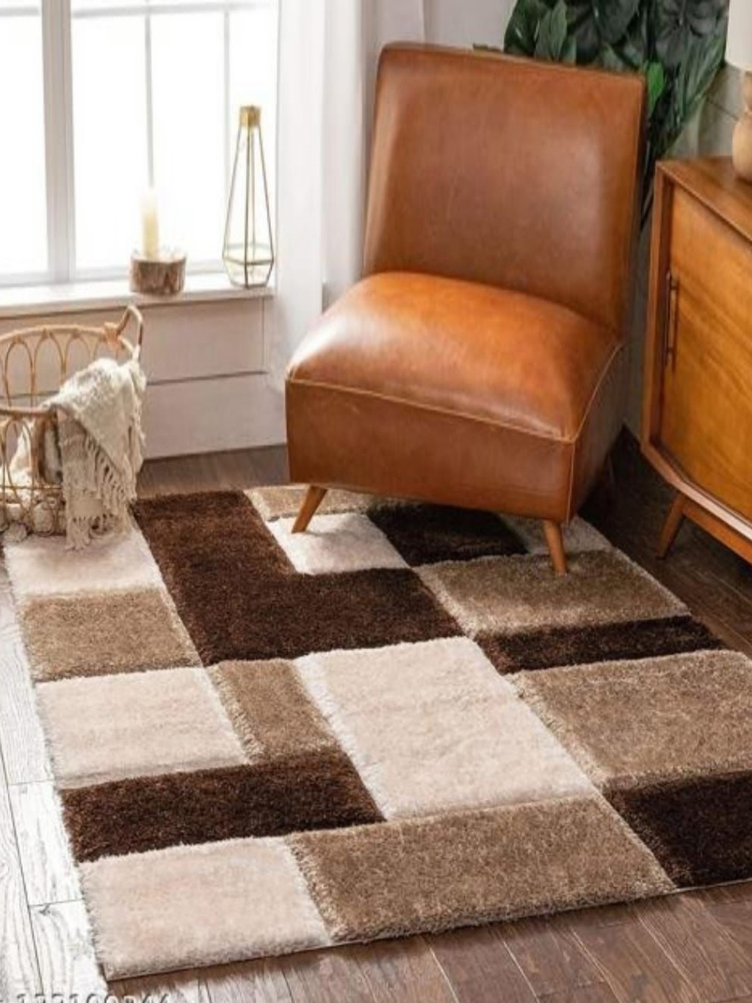 

Samjeeda Handloom carpets Red Geometric Anti-Skid Woollen Carpet