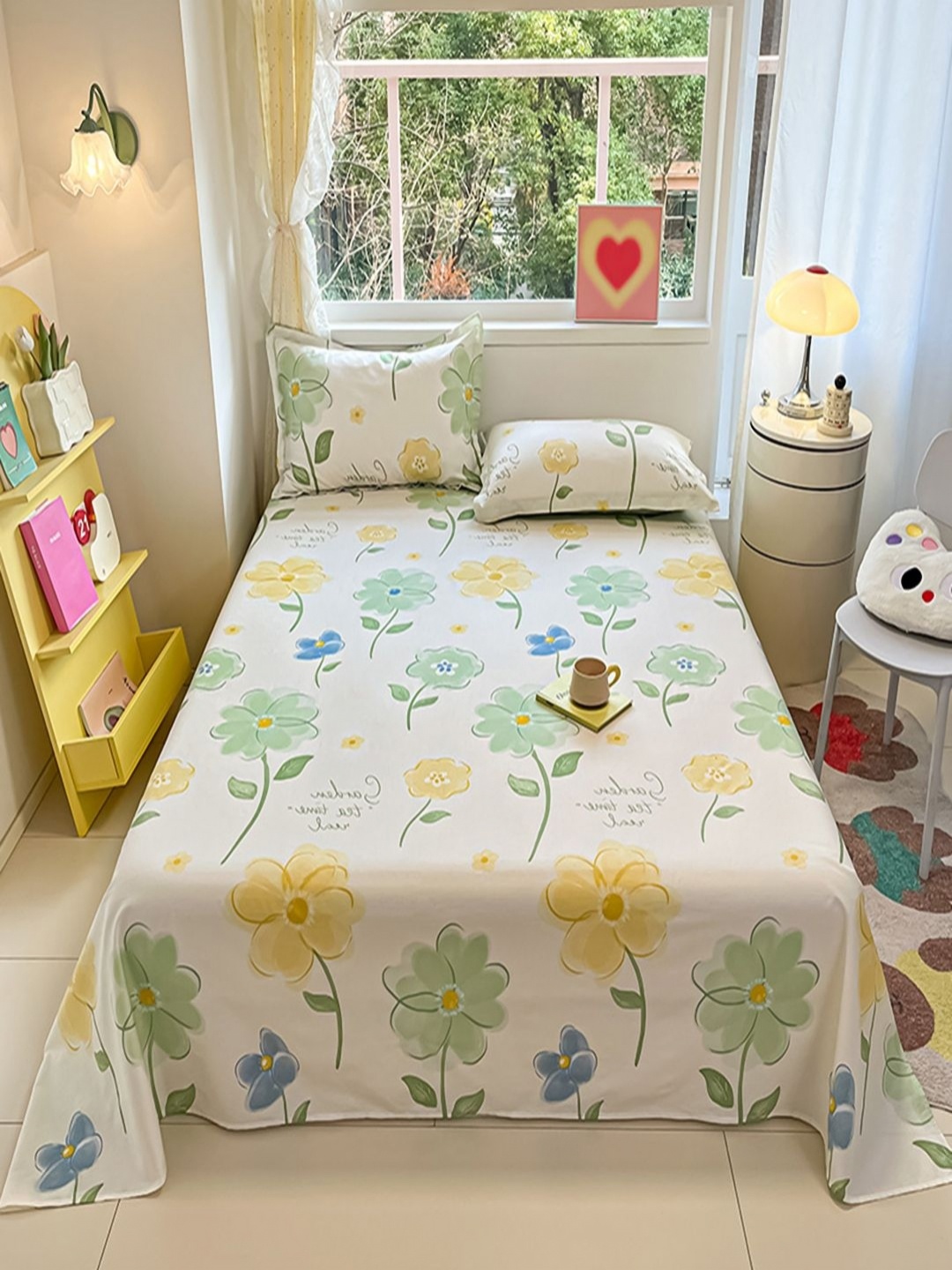 

JC HOME Off White & Green Floral Pure Cotton 220TC King Bedsheet 2.30 m x 2.50 m