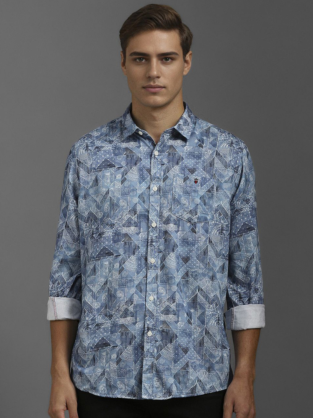 

Louis Philippe Jeans Men Spread Collar Geometric Printed Cotton Slim Fit Casual Shirt, Blue