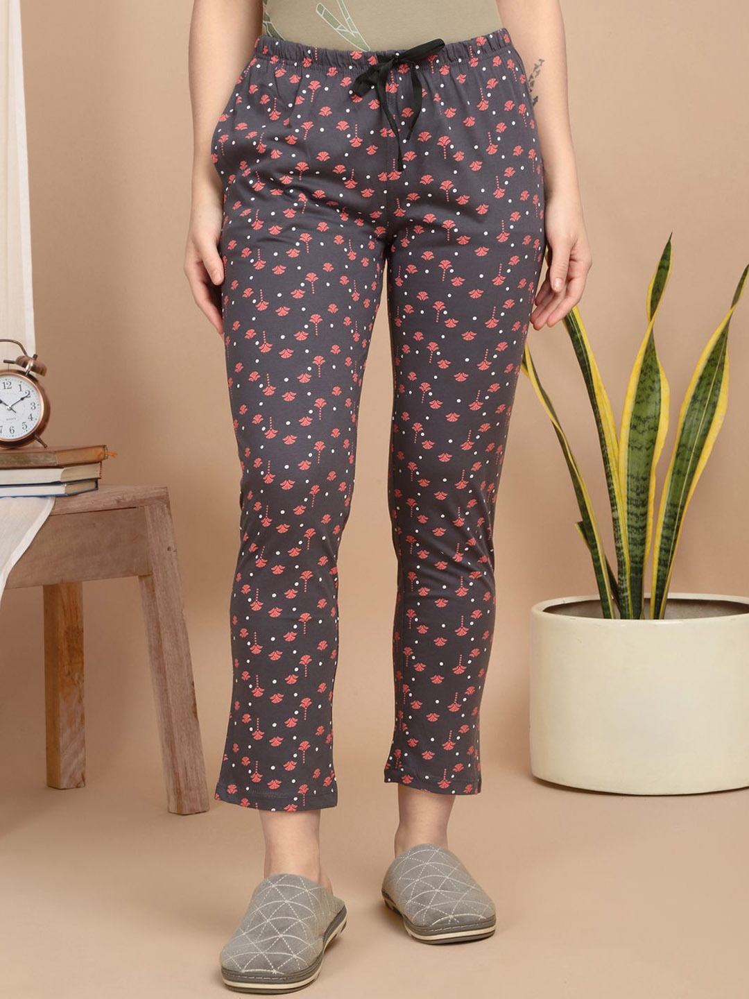 

Sweet Dreams Women Mid-Rise Straight Lounge Pants, Grey