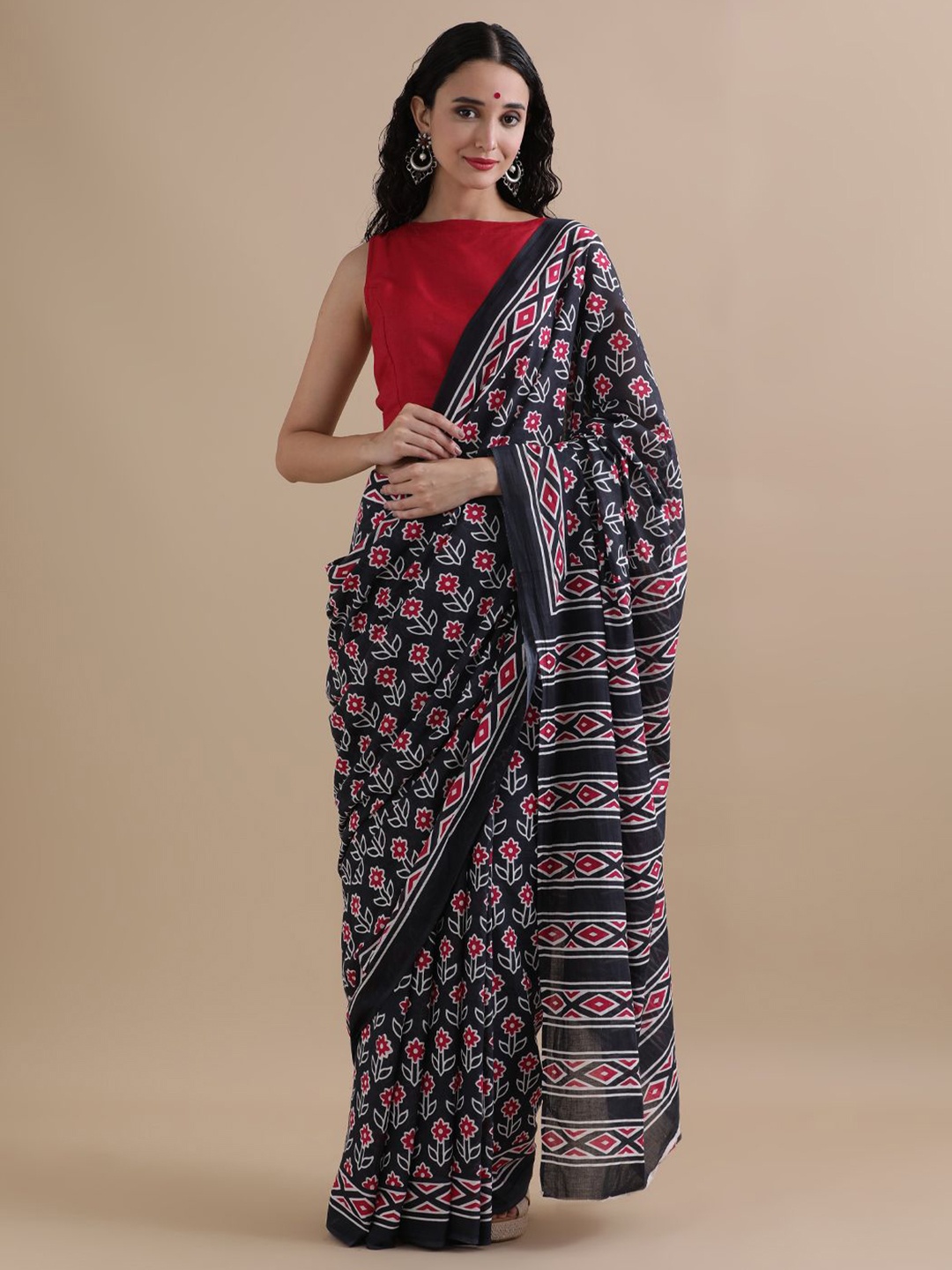 

Jaipur Kurti Floral Printed Pure Cotton Saree, Black