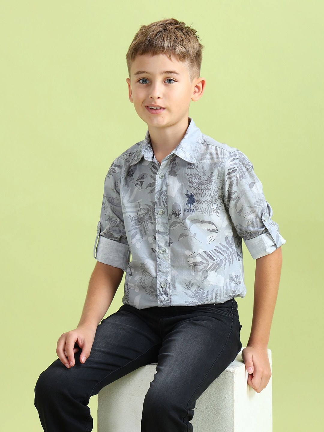 

U.S. Polo Assn. Kids Boys Classic Spread Collar Floral Printed Cotton Casual Shirt, Grey