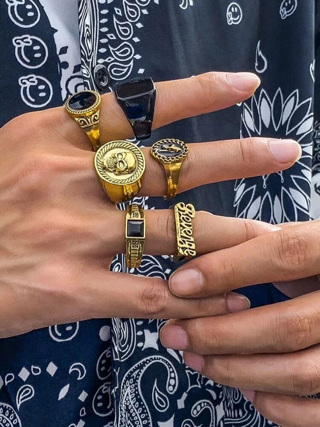 

YU FASHIONS Set Of 6 Stainless Steel Gold Plated Rings
