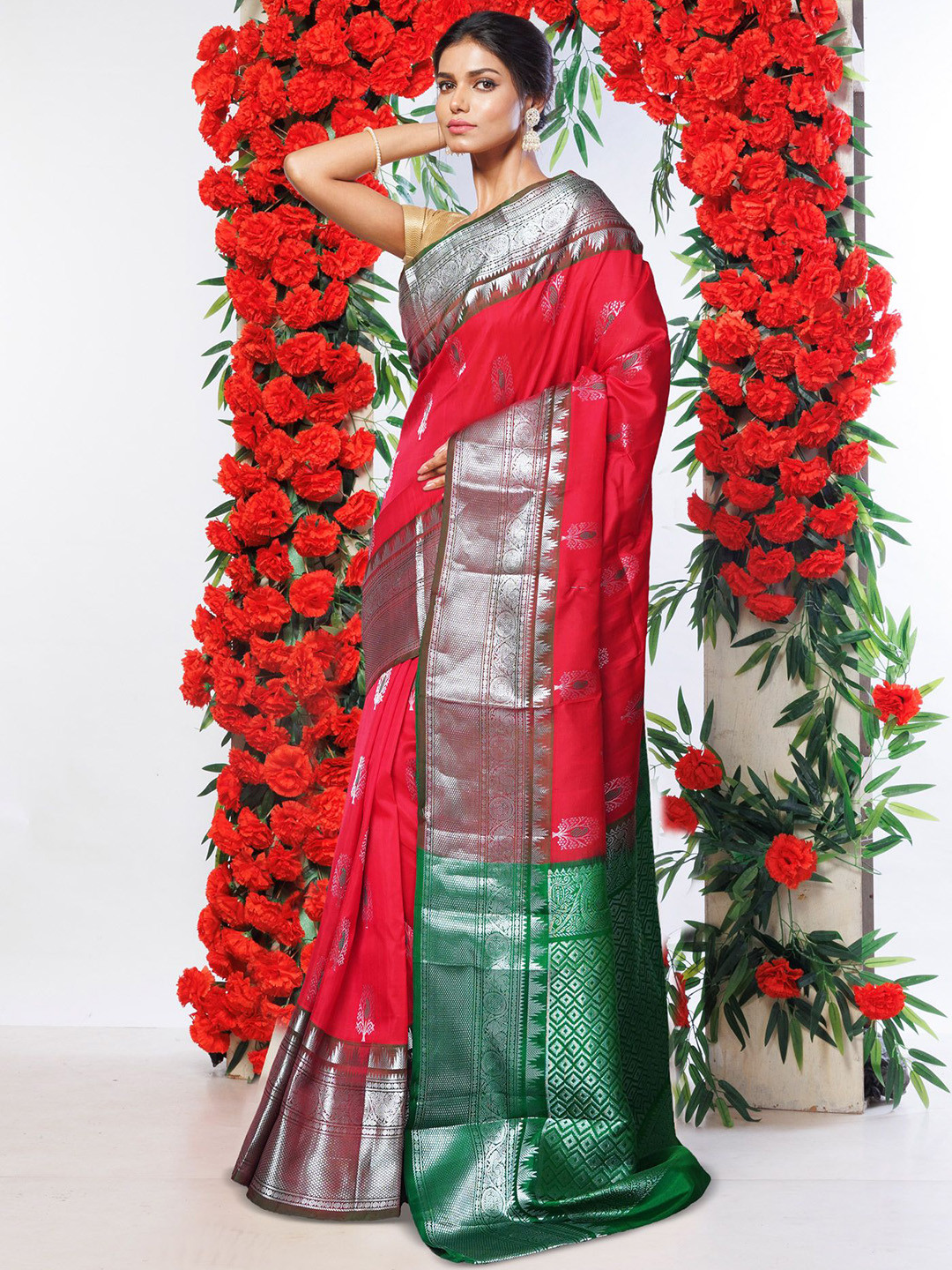 

Unnati Silks Woven Design Pure Assam Silk Handloom Kanjeevaram Saree, Red