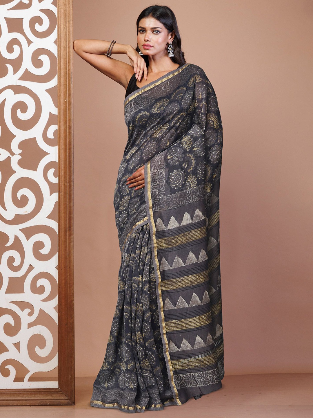 

Unnati Silks Floral Printed Chanderi Saree, Brown