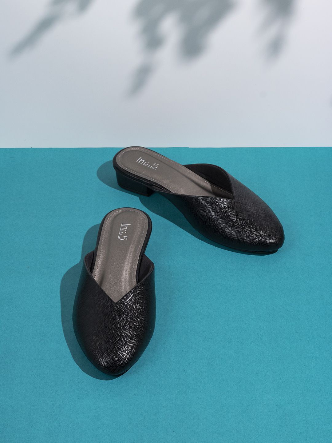 

Inc 5 Women Round Toe Block Heel Mules, Black