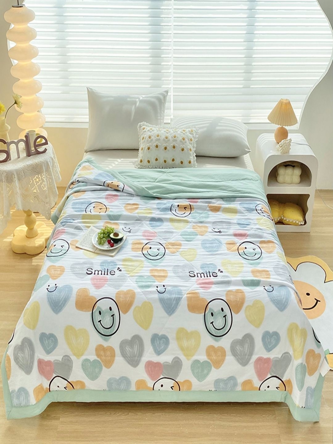 

JC HOME White & Yellow Geometric AC Room 300 GSM Double Bed Quilt