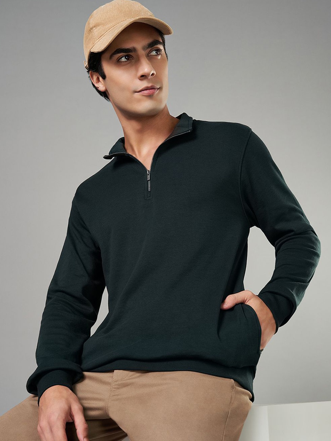 

BYFORD by Pantaloons Men Cotton Sweatshirt, Green