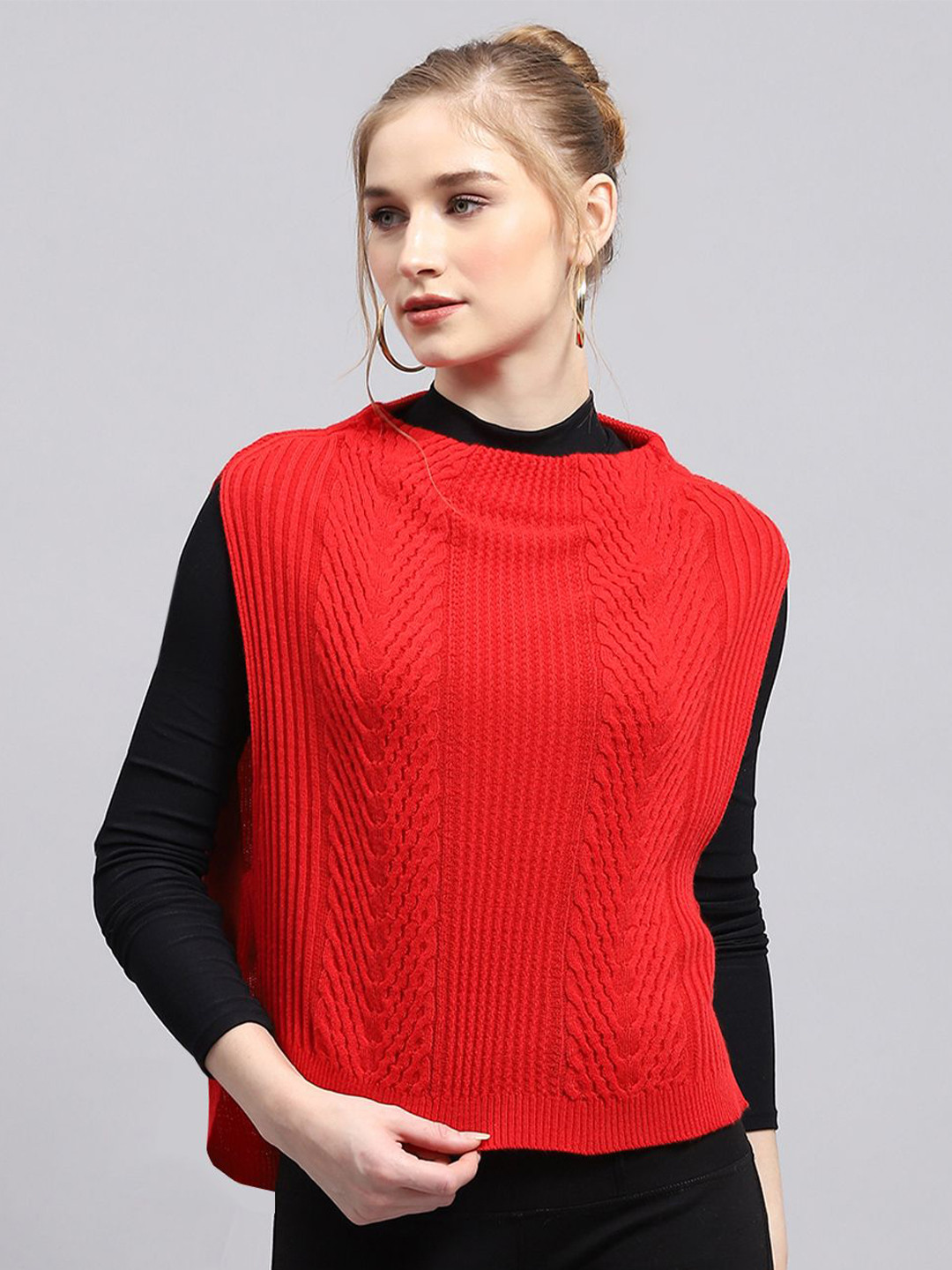 

Monte Carlo Women Self Design Woollen Top, Red