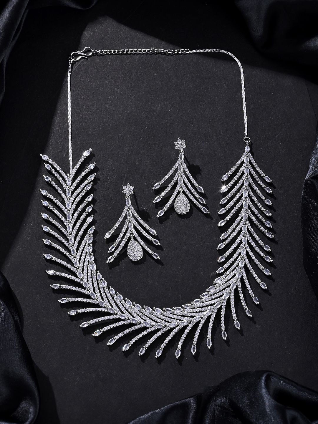 

Voylla Rhodium-Plated American Diamond Studded Jewellery Set, Silver