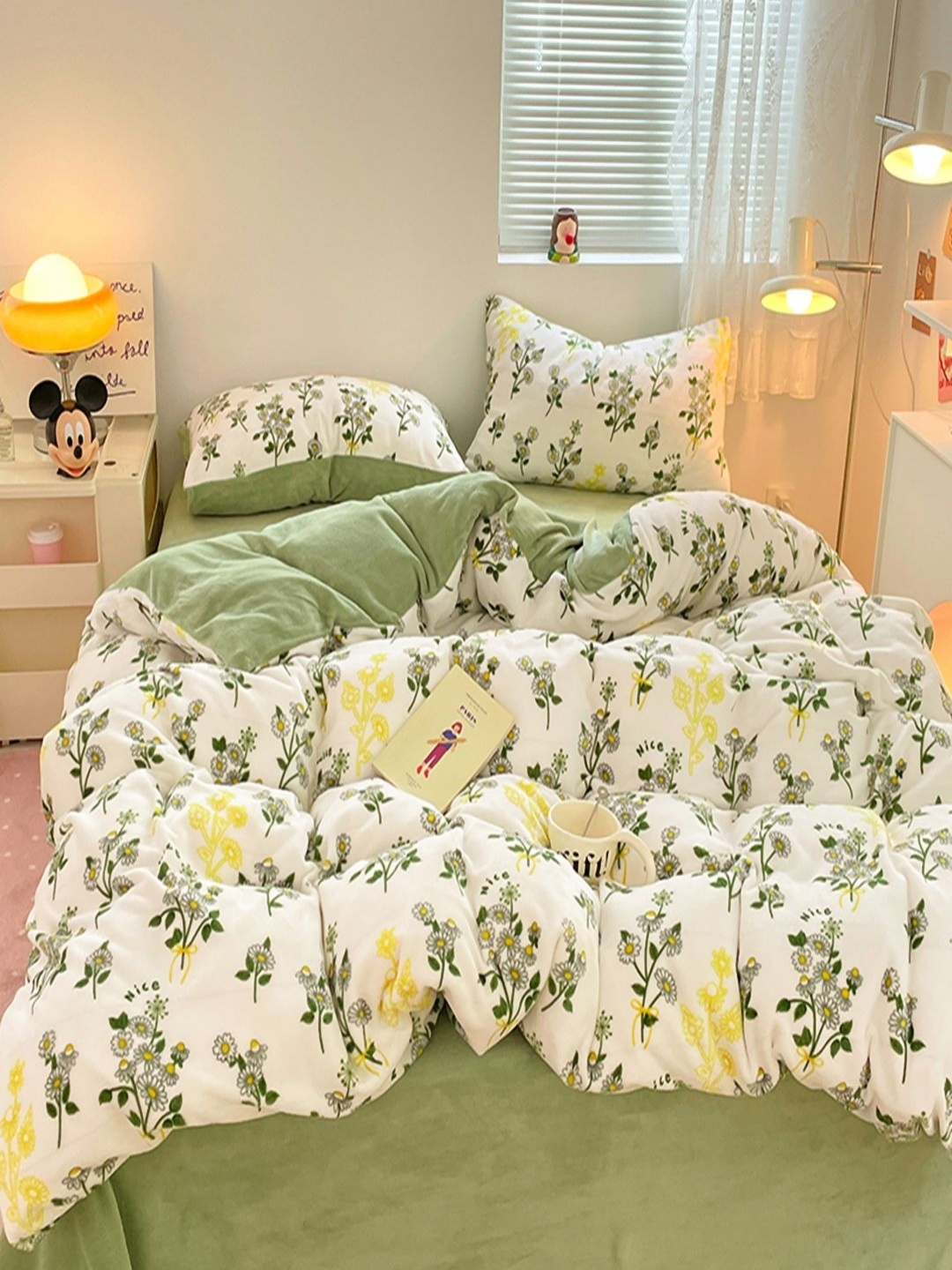 

JC HOME Green & Cream-Coloured Floral Polycotton 3 Piece Single Regular Bedding Set