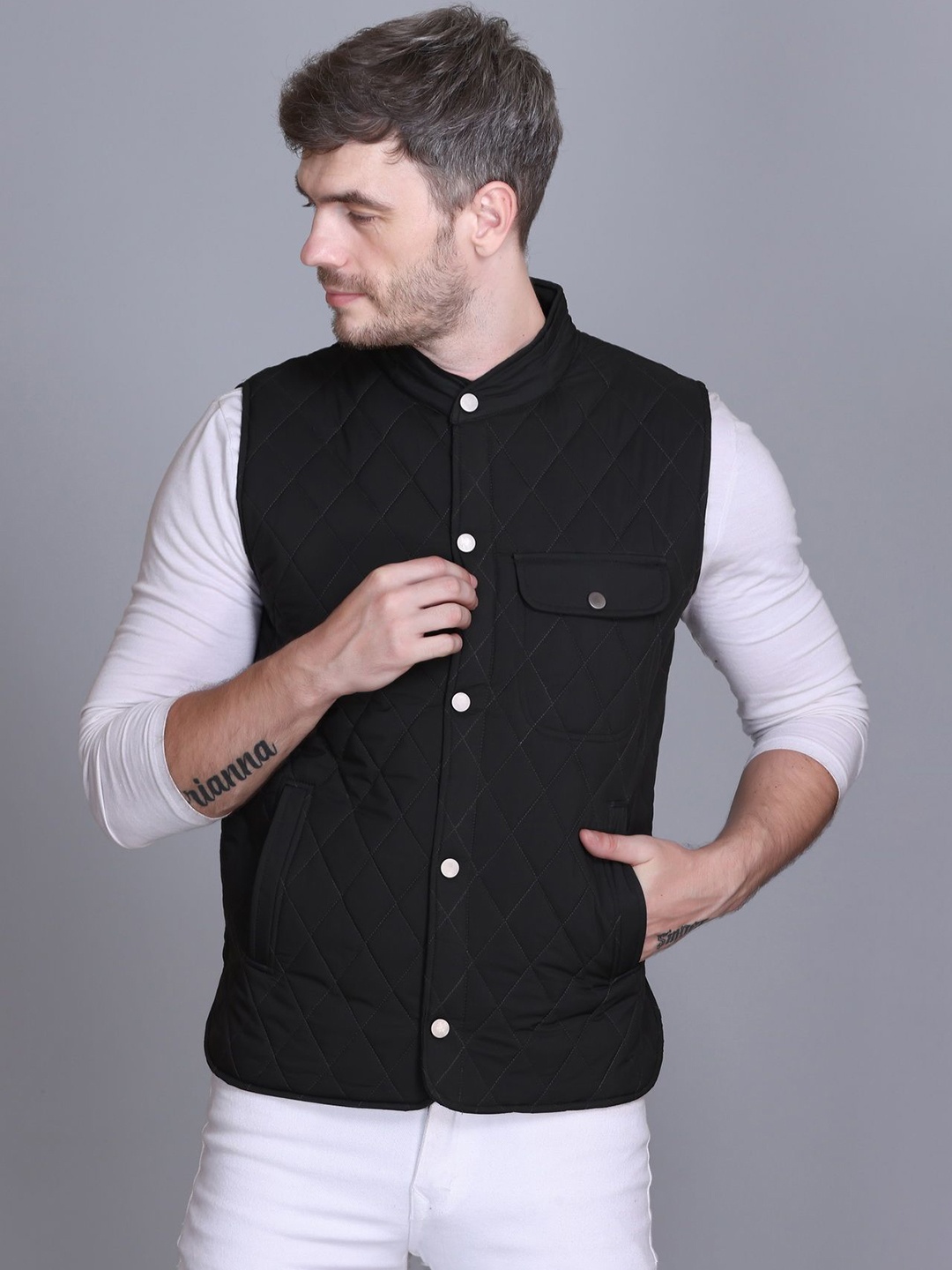 

Roadking Men Mandarin Collar Solid Casual Quilted Jacket, Black