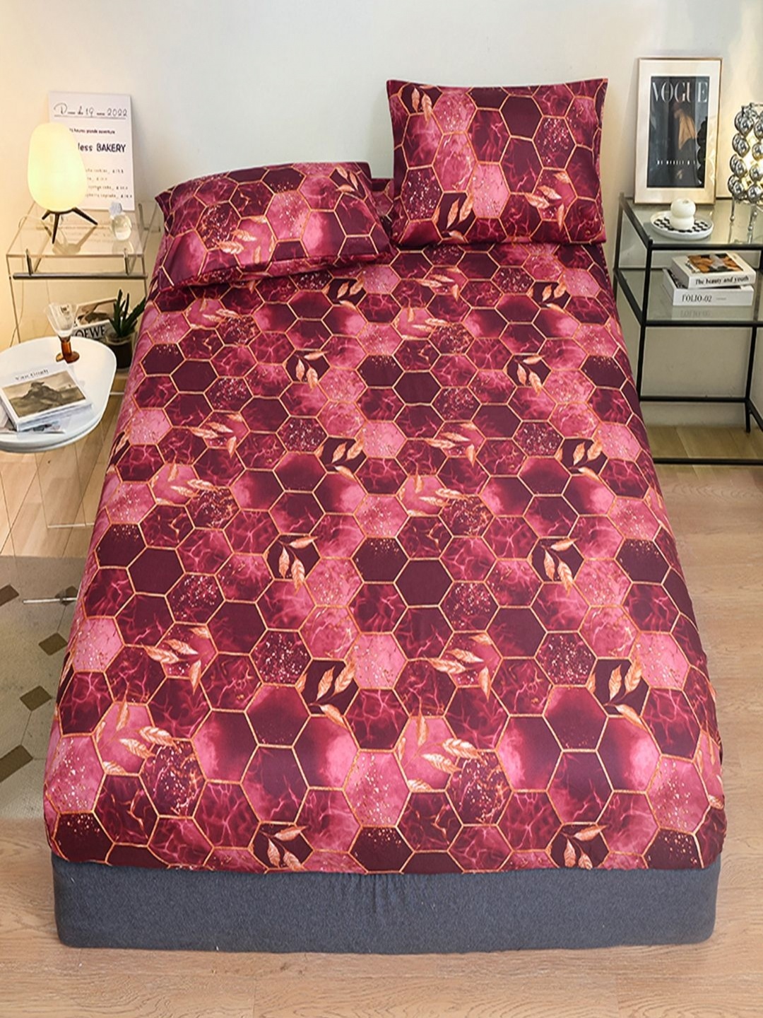 

JC HOME Red & Yellow Geometric 140 TC Queen Fitted Bedsheet Set 2.00 m x 1.50 m