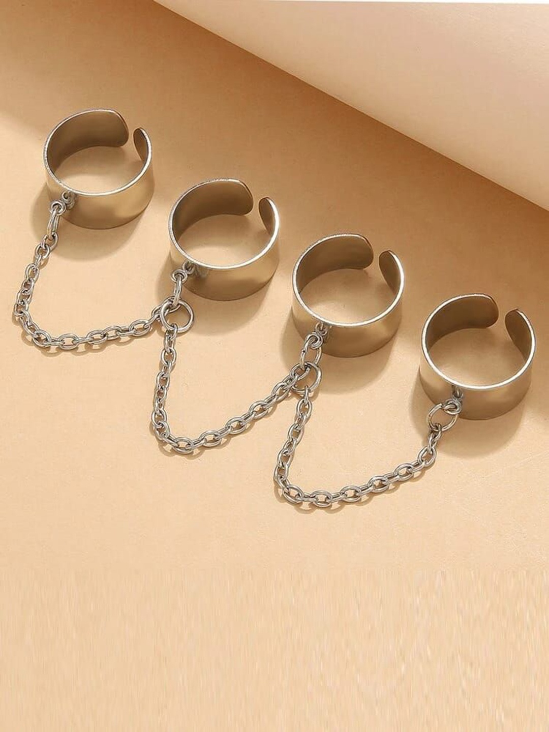 

YU FASHIONS Set Of 4 Silver Plated Stainless Steel Finger Rings