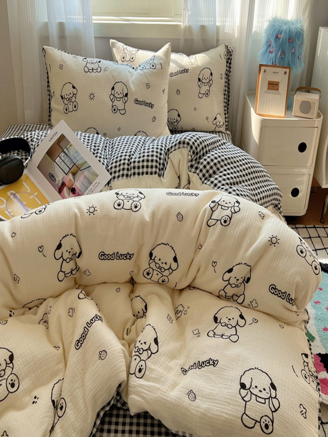 

JC HOME Cream-Coloured & Black Self Design Polycotton 3 Piece Single Regular Bedding Set
