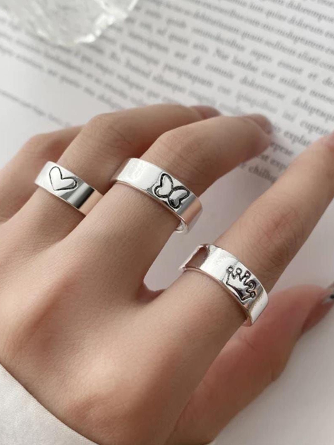 

YU FASHIONS Set Of 3 Silver-Plated Heart Crown Butterfly Stainless Steel Finger Ring