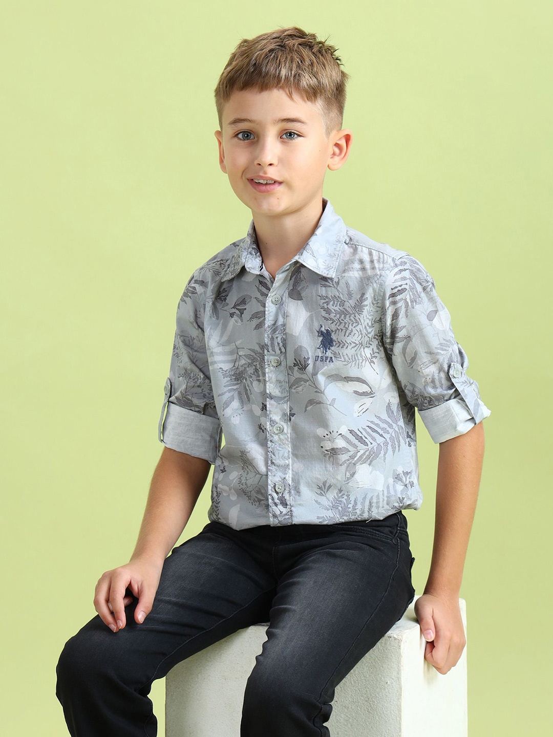 

U.S. Polo Assn. Kids Boys Classic Spread Collar Floral Printed Cotton Casual Shirt, Grey