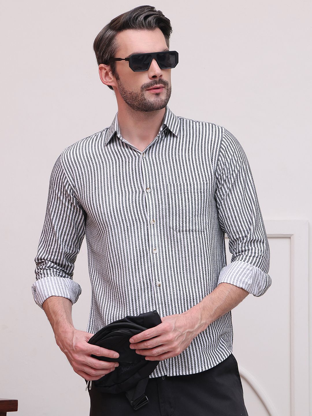 

Indian Needle Men Classic Spread Collar Vertical Striped Cotton Casual Shirt, Grey