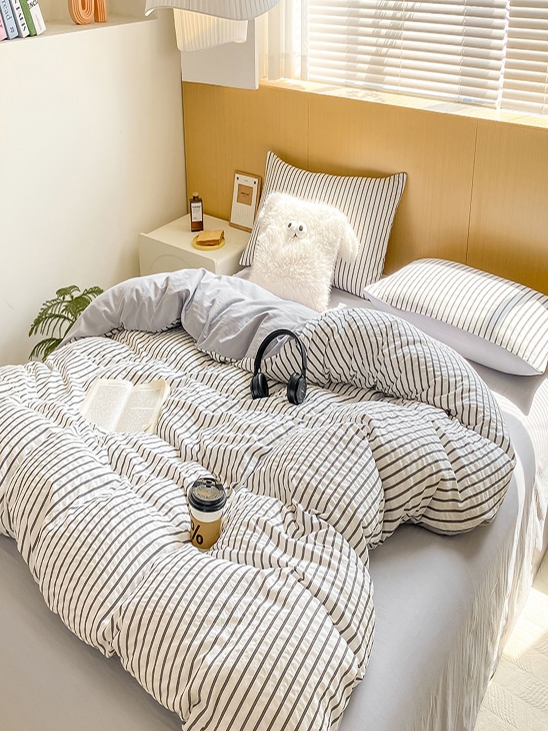 

JC HOME Grey & White Striped Polycotton 2 Piece Single Regular Bedding Set