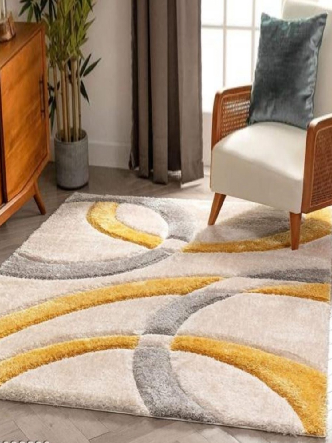 

Samjeeda Handloom carpets Red Geometric Anti-Skid Woollen Carpet