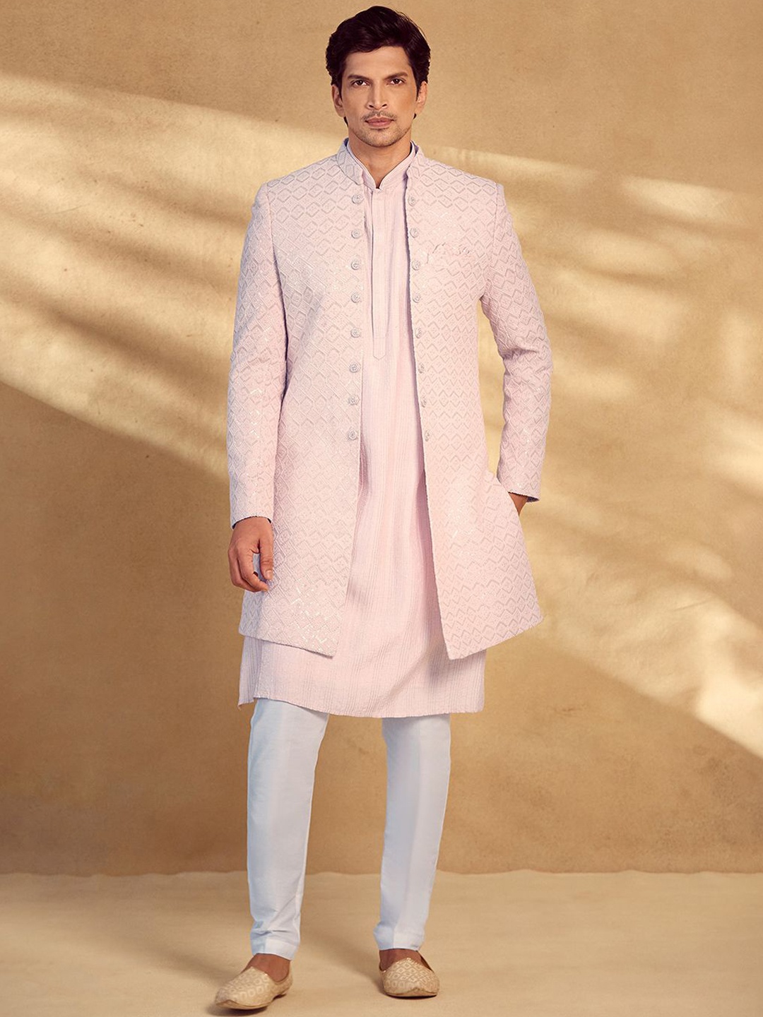 

Alaya Advani Men Embroidered Relaxed Fit Sherwani Set, Pink