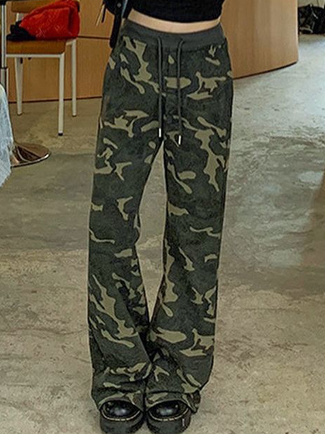 

LULU & SKY Women Printed High-Rise Flared Trousers, Green