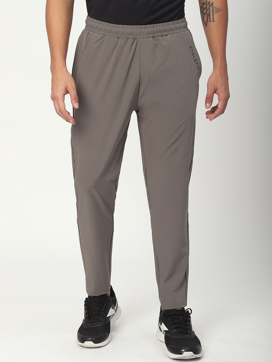 

R&B Men Mid-Rise Track Pants, Grey