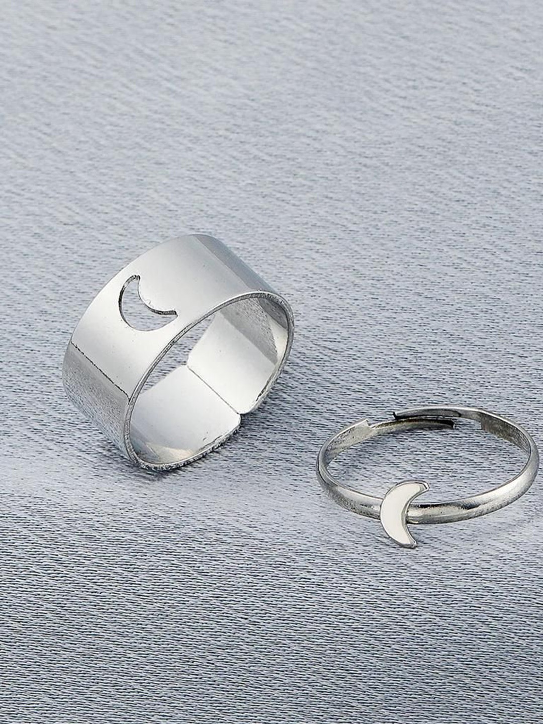 

YU FASHIONS Set Of 2 Silver-Plated Stainless Steel Adjustable Finger Ring