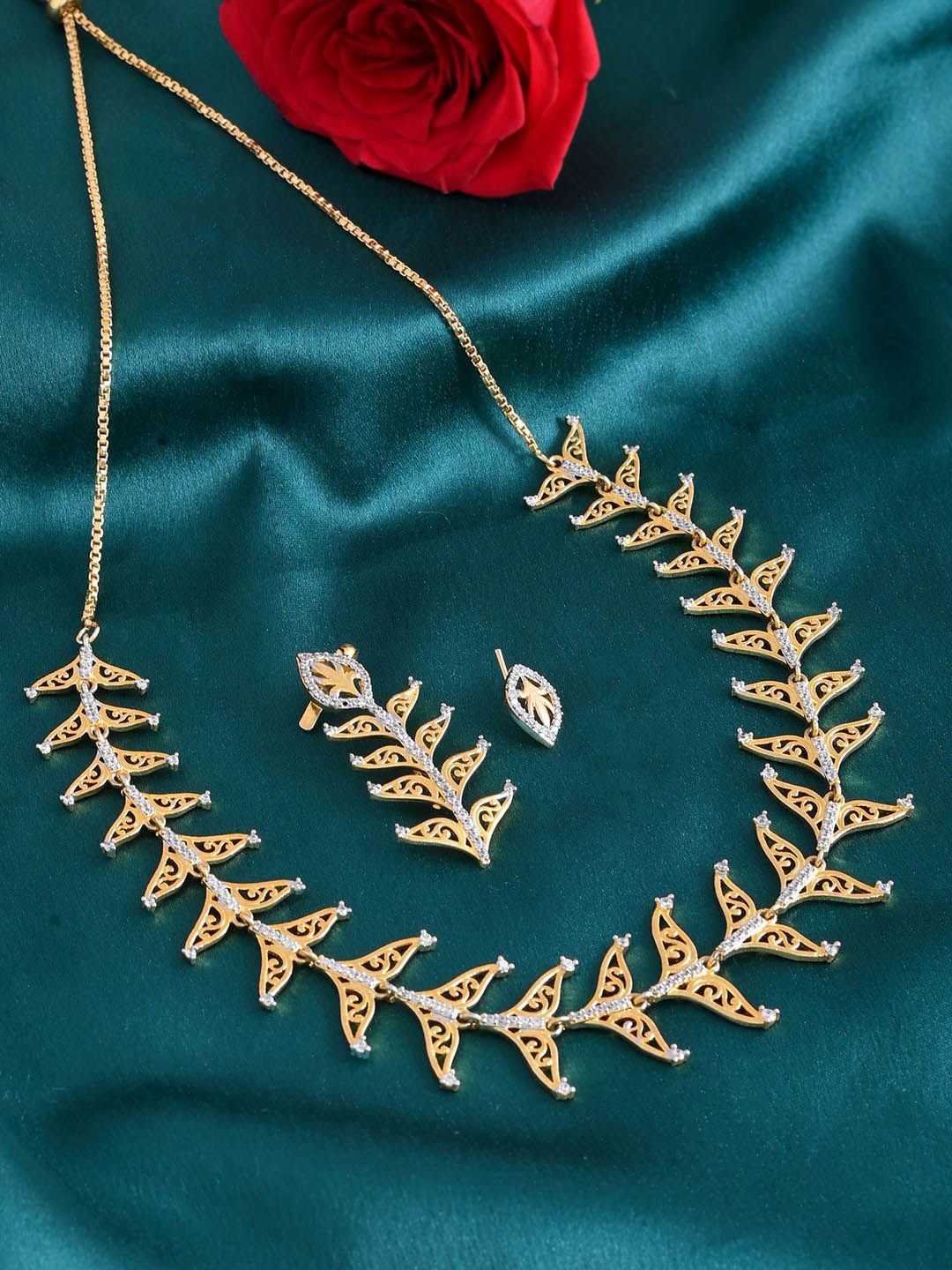 

Voylla Gold Plated American Diamond Stone Studded Jewellery Set
