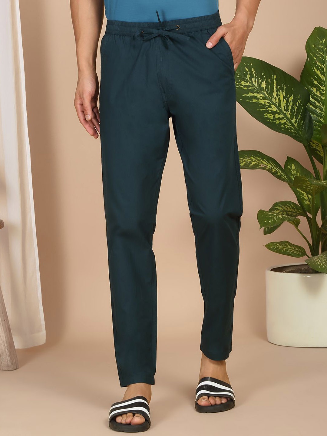 

Sweet Dreams Men Cotton Mid-Rise Lounge Pants, Green