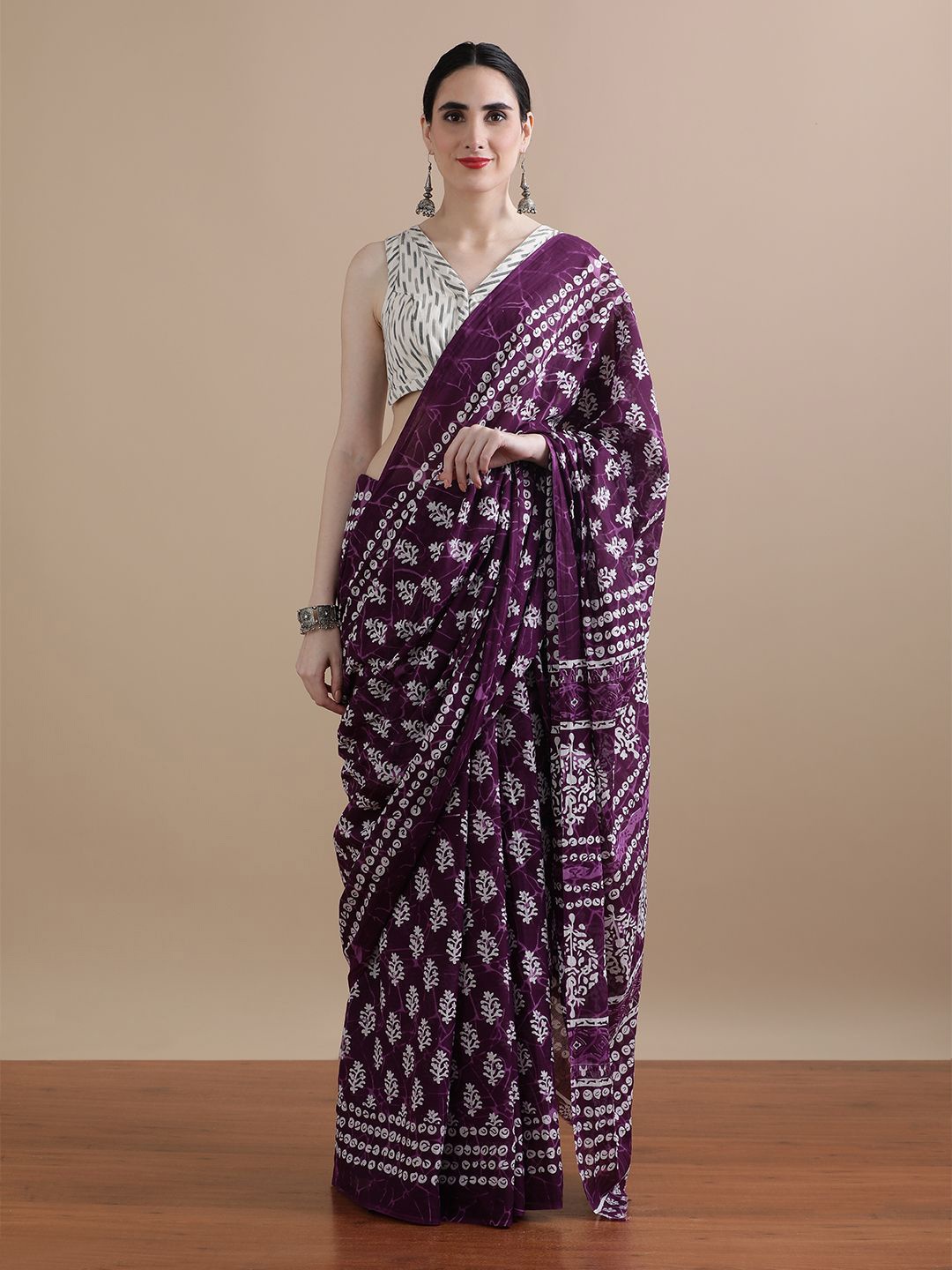 

Jaipur Kurti Floral Printed Pure Cotton Saree, Purple