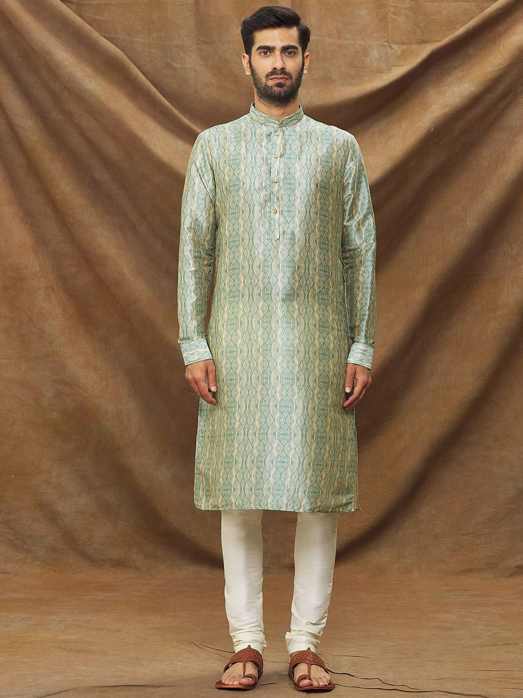 

Samyukta Singhania Men Ethnic Motifs Printed Regular Kurta with Trousers, Green