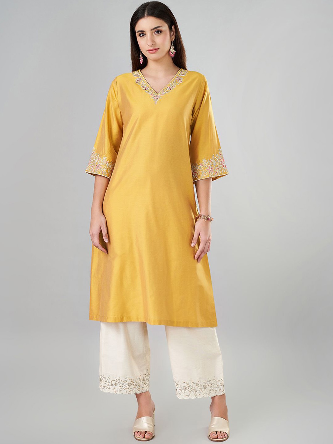 

RANGMANCH BY PANTALOONS Embellished V Neck A Line Kurta, Yellow
