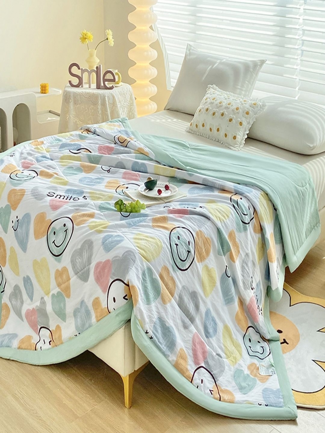 

JC HOME White & Yellow Smile Printed AC Room 300 GSM Single Bed Quilt