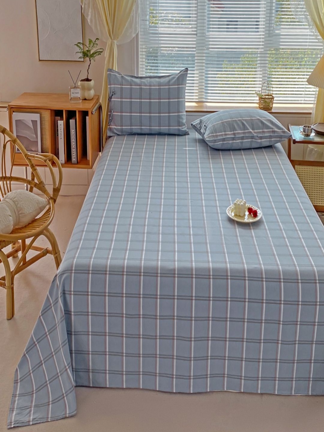 

JC HOME Grey & White Geometric Cotton 230 TC Super King Bedsheet Set-2.5 m x 2.50 m